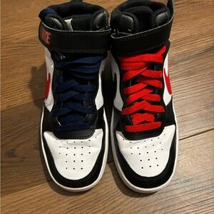 Nike air Jordan court Burroughs mid 2 blue red 5Y very good condition